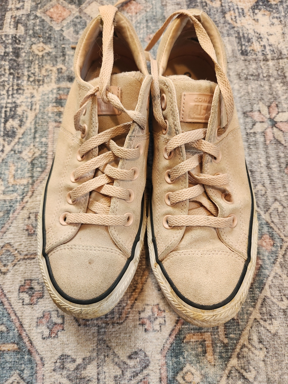 Converse Women's Low-Top Sneakers in Light Pink